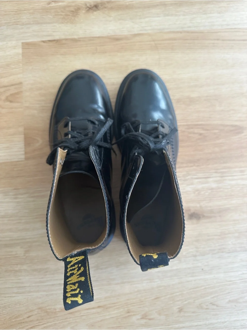 Dr. Martens Smooth Black Leather Men's Lace-Up Boots - Size 10
